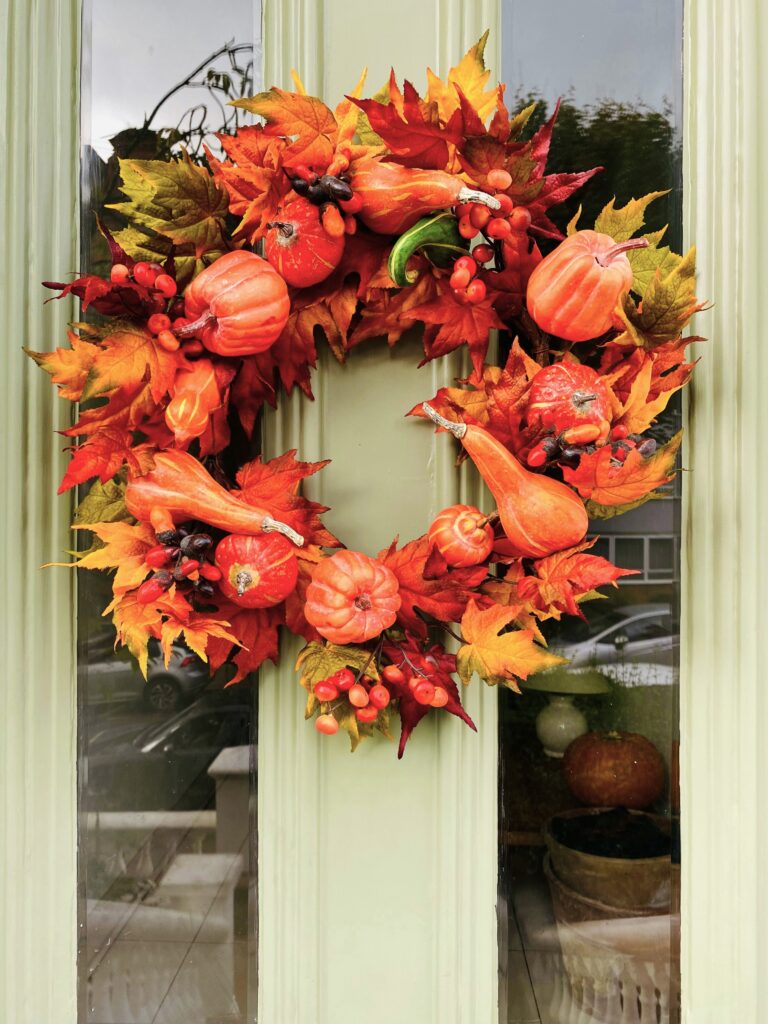 Corona de otoño para puerta