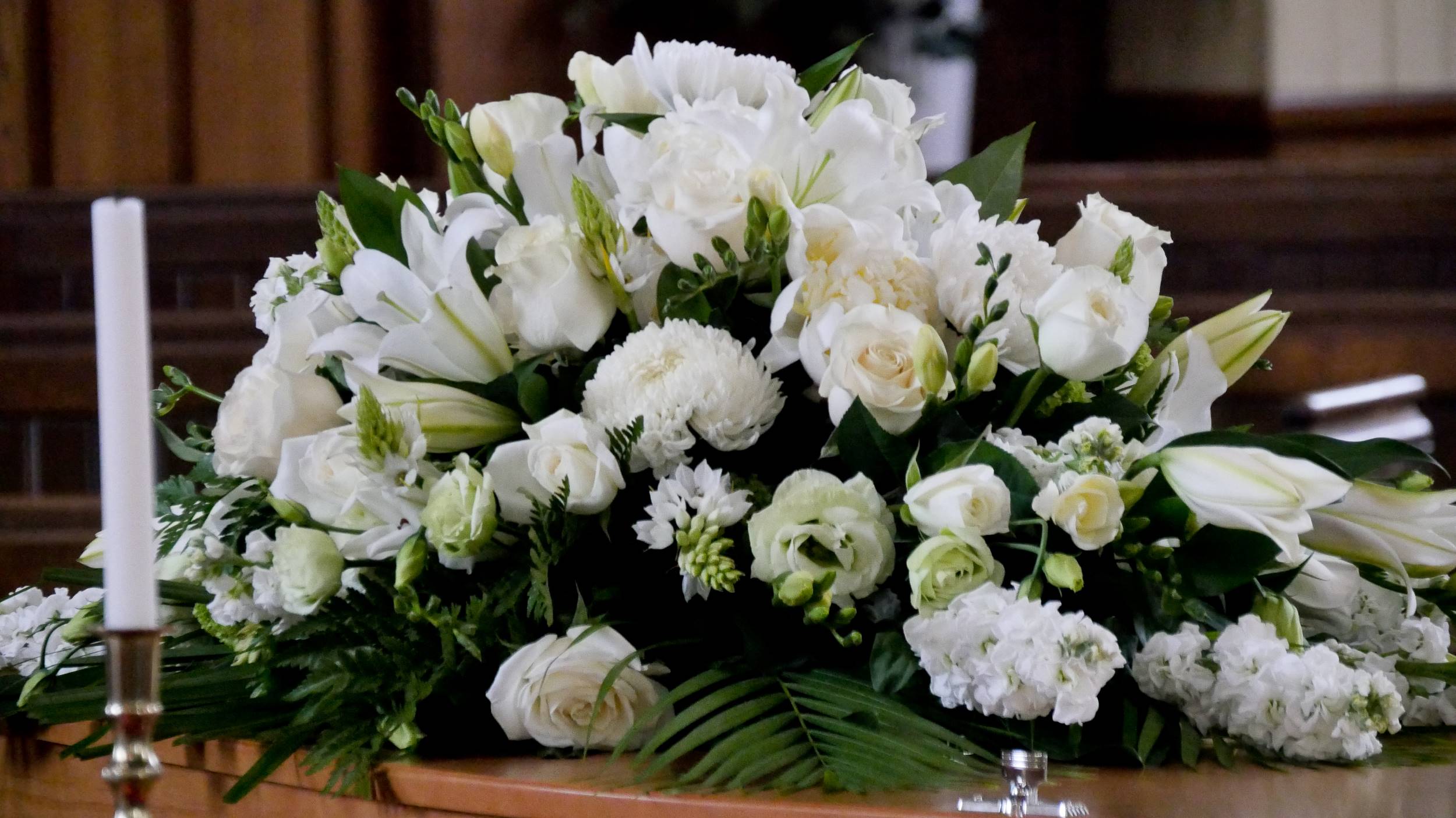 Cómo hacer un pequeño centro de flores 