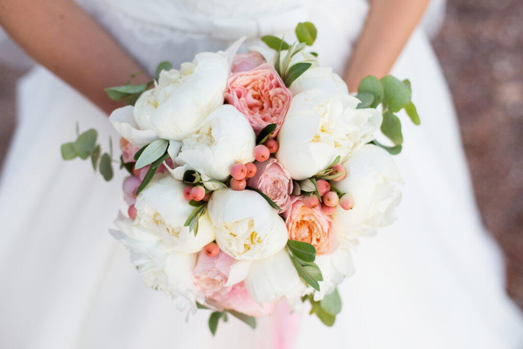 Enviar flores a una boda