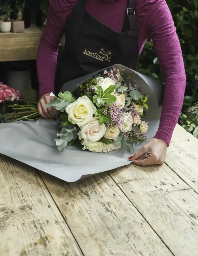 Floristería Interflora — imagen ciudad 30