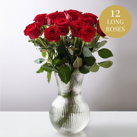 25 red roses