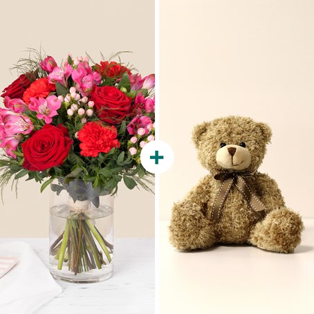 Kiss and teddy bear - Bisous et son ourson