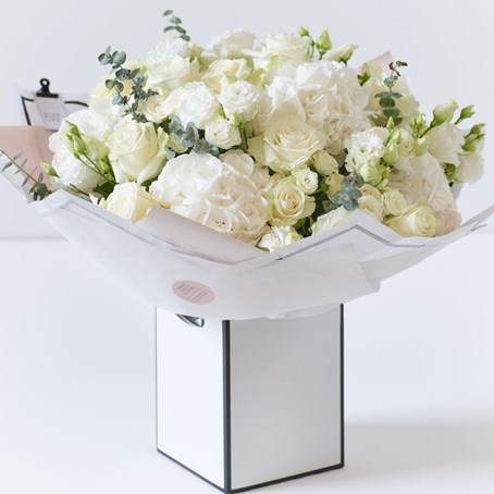 Beautifully Simple Showstopper White Flower Bouquet