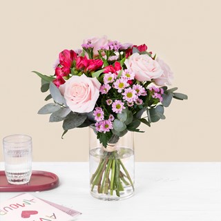 Melody - Sweet bouquet in pink tones