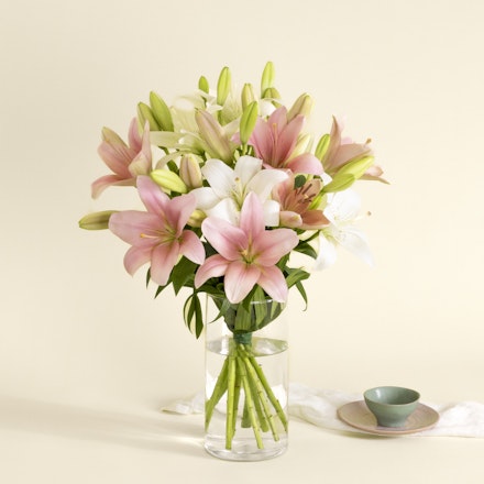 Ramo de Liliums Rosas y Blancos