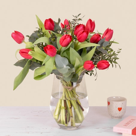 Ramo de Tulipanes Rojos