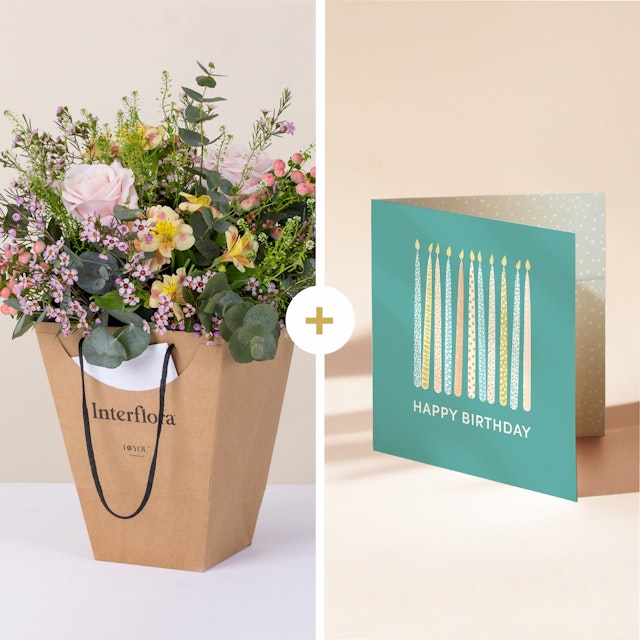 Aire de Fiesta – Ramo con Bolsa de Flores y Tarjeta de Cumpleaños