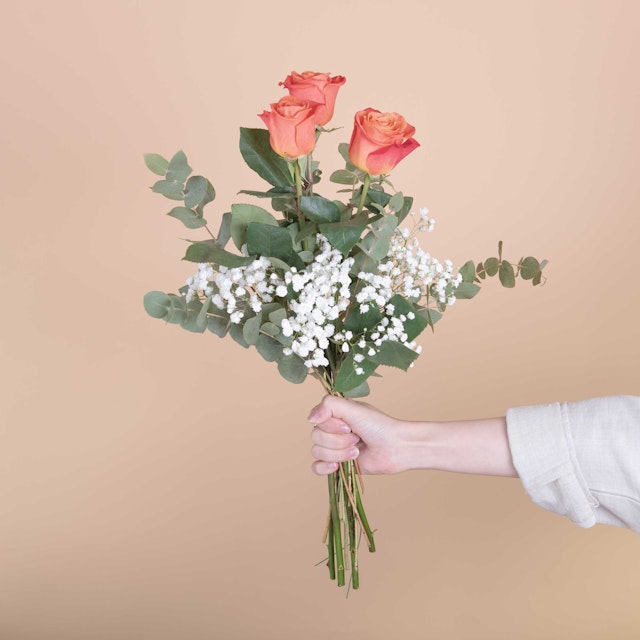Ramo de 3 rosas naranja