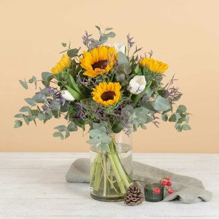 Tulipanes y girasoles